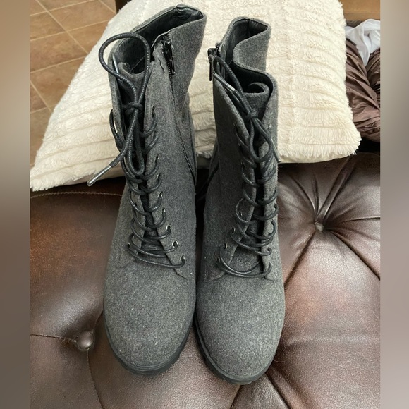 Gray Chunky Boots - size 12W - Picture 2 of 7